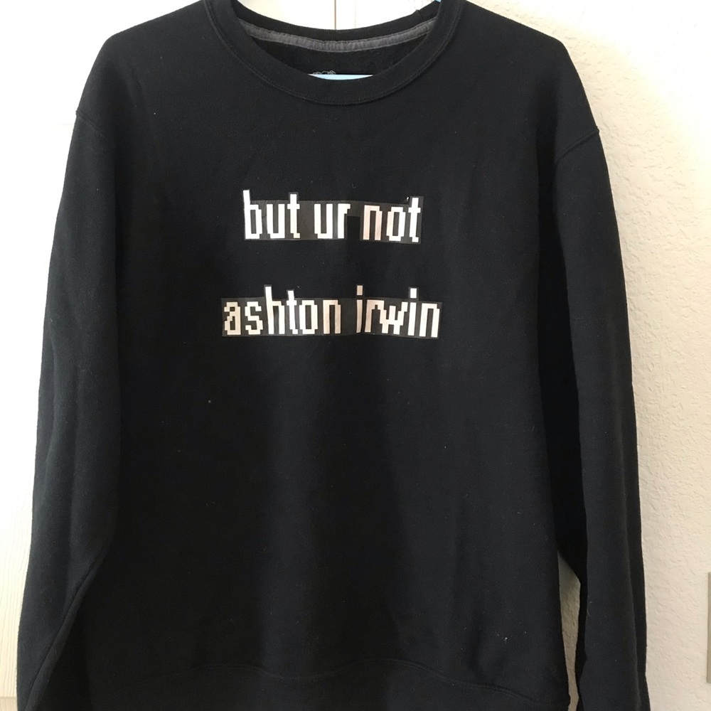 5SOS sweatshirt
